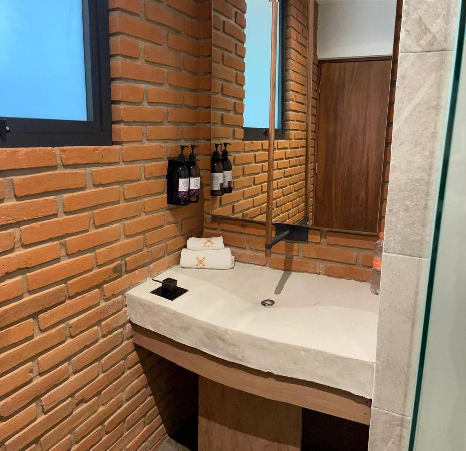 Hotel Oxu Solo Adultos Valle de Bravo Eksteriør bilde
