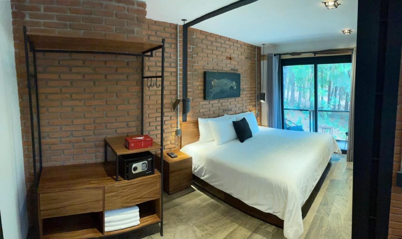 Hotel Oxu Solo Adultos Valle de Bravo Eksteriør bilde